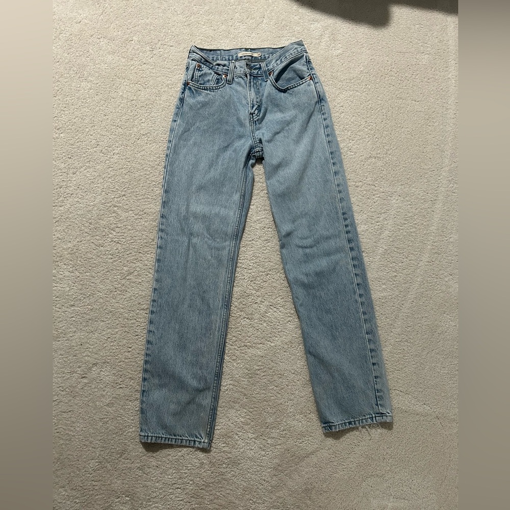 Low pro straight levi’s jeans